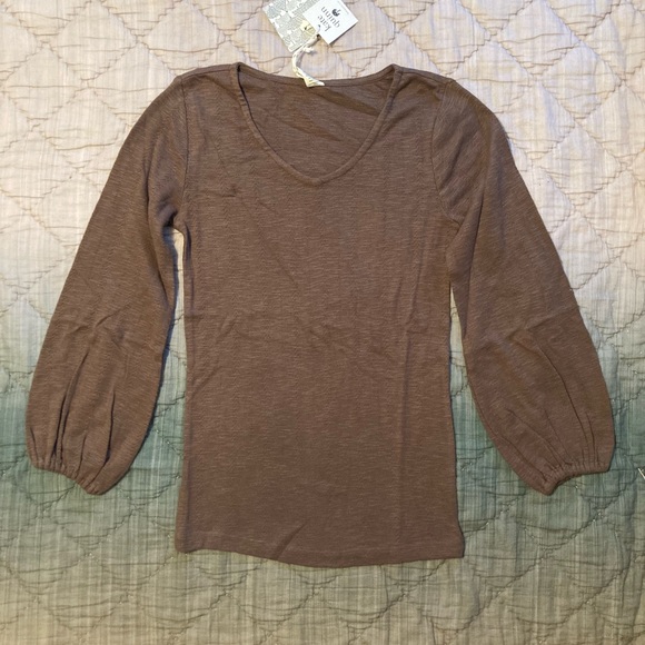 kate quinn Tops - Kate Quinn Organic Pointelle Top